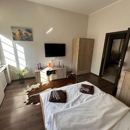 Gdanskie Apartamenty - Apartamenty Na Swietego Ducha Z 2 Sypialniami Dış mekan fotoğraf